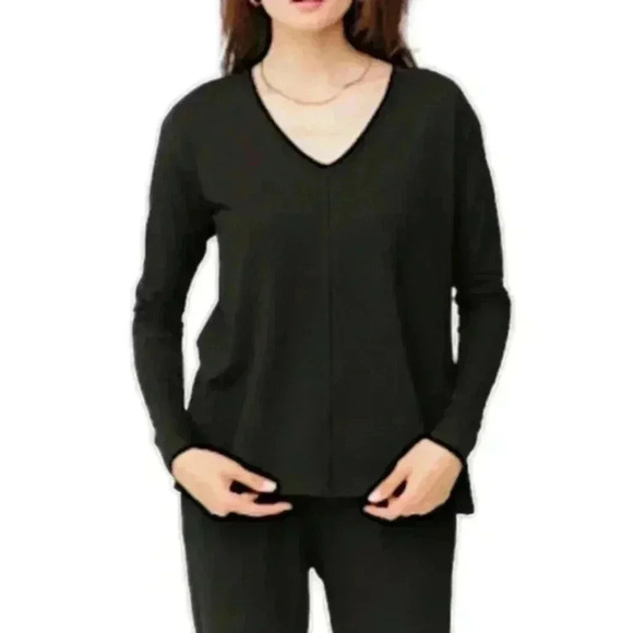 Smash + Tess Perfect V Long Sleeve Top Midnight Black Bamboo Women's size Small - Picture 3 of 10